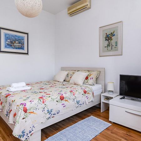 Apartman Zara Apartment Опатия Екстериор снимка